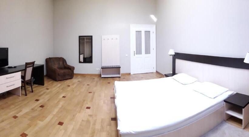 غرفة قياسية, Mini Hotel Under The Roof