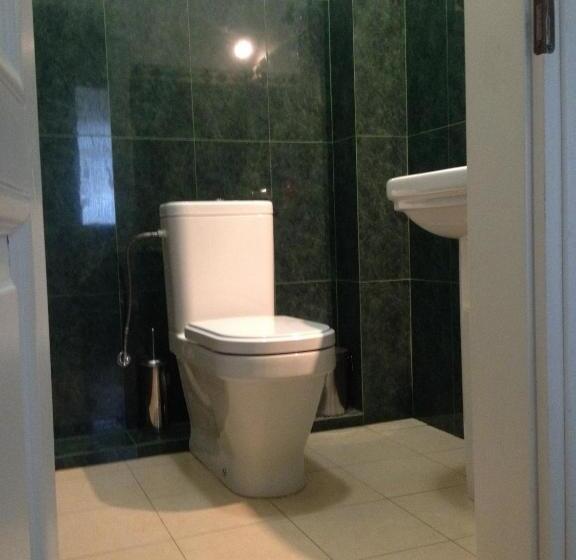 غرفة عائلية, Mini Hotel Under The Roof