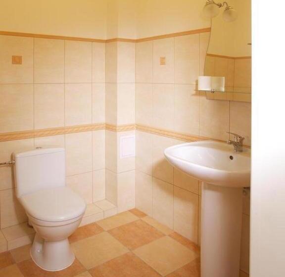 غرفة عائلية, Mini Hotel Under The Roof