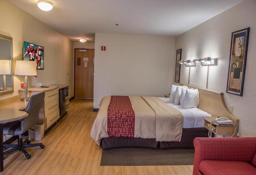 带大床的高级房间, Red Roof Inn Pharr  Mcallen