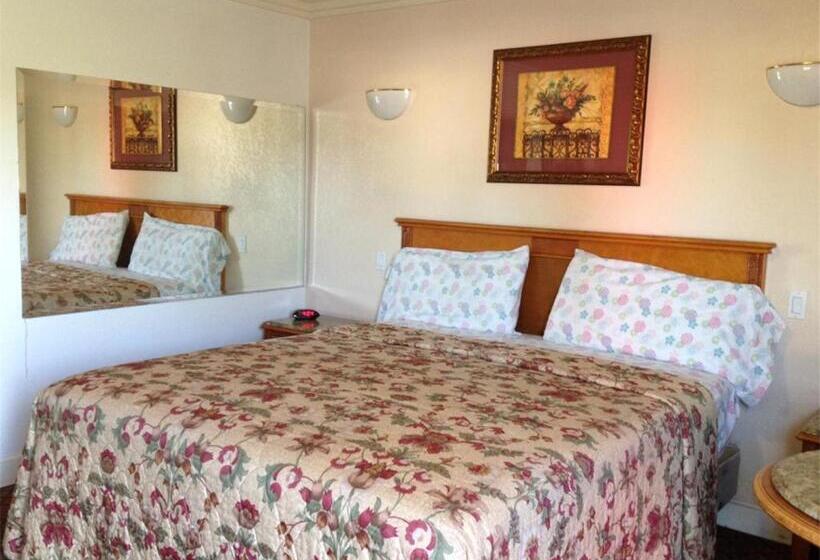 带大床的标准间, Walls Motel Long Beach