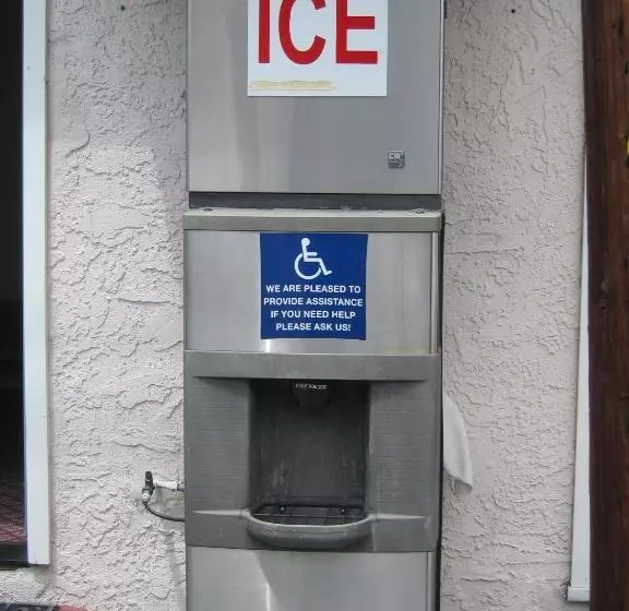 身障者適用シングルルーム, Walls Motel Long Beach