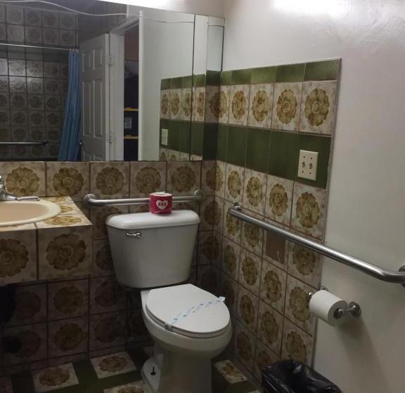 适合残疾人士使用的单人标准间, Walls Motel Long Beach