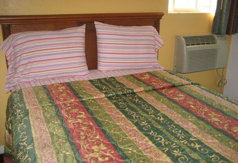 标准间, Walls Motel Long Beach