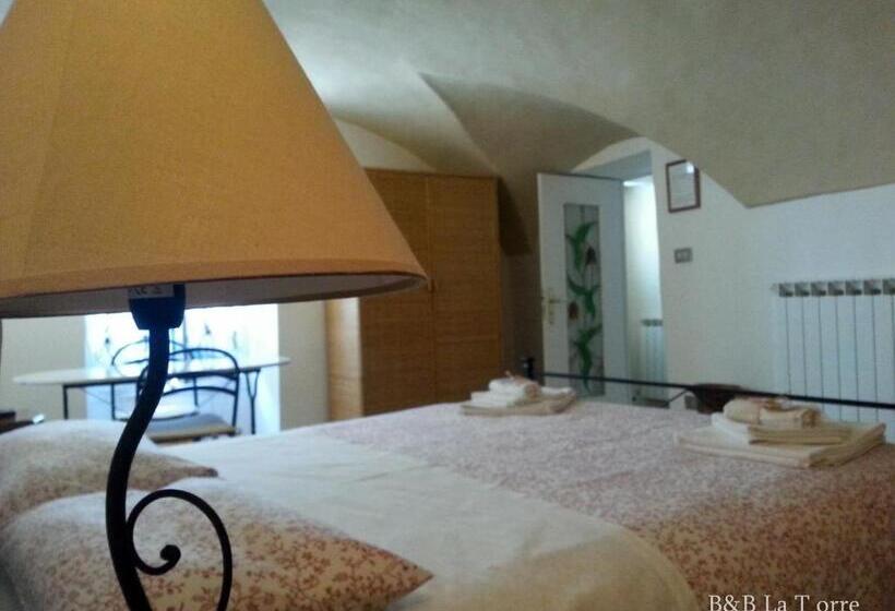 غرفة قياسية ثلاثية, La Torre