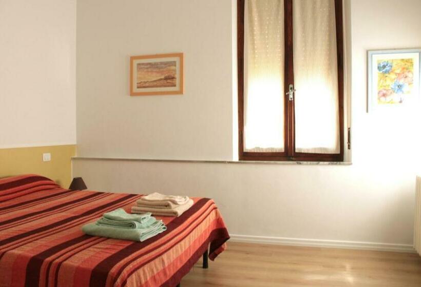 חדר סטנדרט חדר אמבטיה משותף, Pino Marittimo