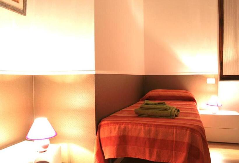 חדר סטנדרט, Pino Marittimo