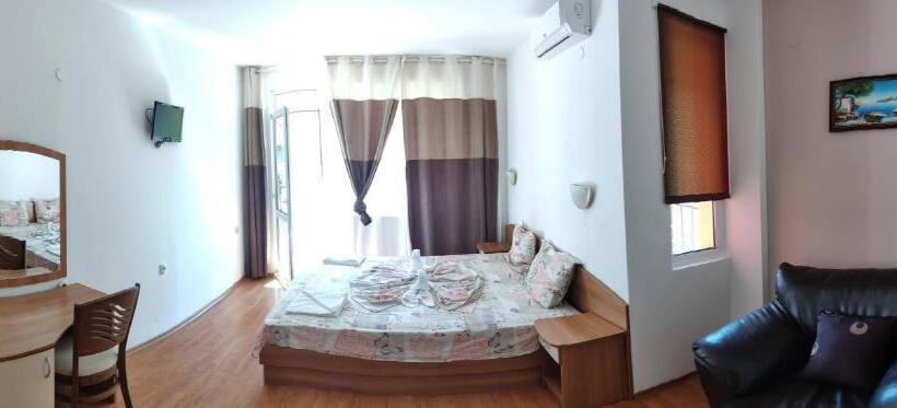 חדר משפחתי נוף לים, Diva Primorsko