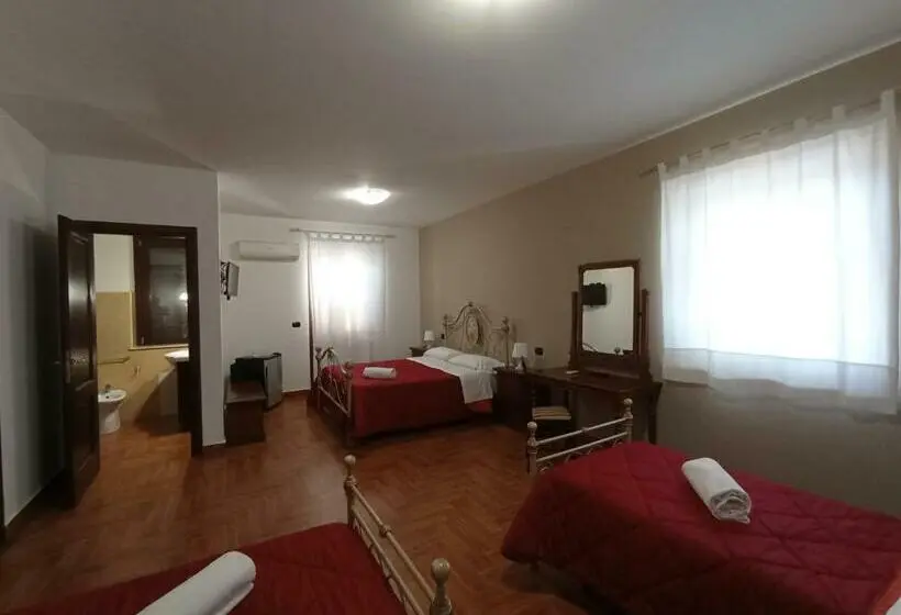 景色の見えるスタンダード４人部屋, Città Dei Templi Guesthouse