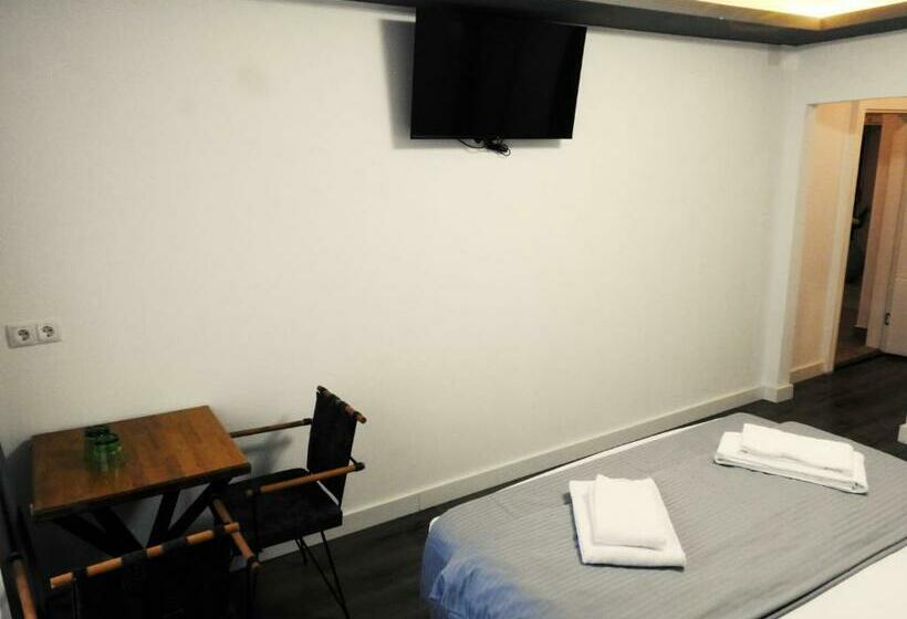 غرفة قياسية, Hecht