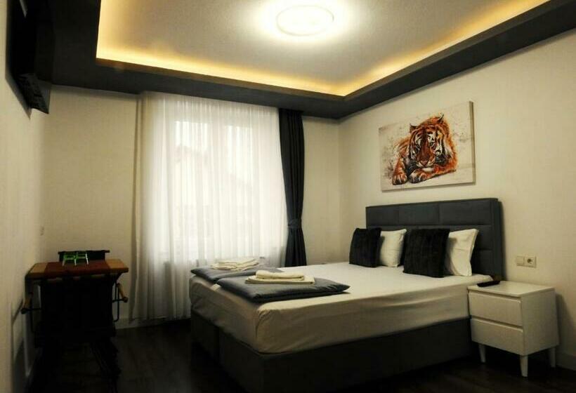 غرفة قياسية, Hecht