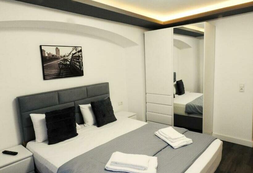 غرفة قياسية, Hecht