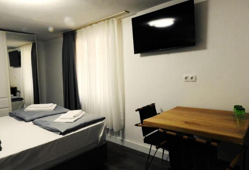 غرفة قياسية, Hecht