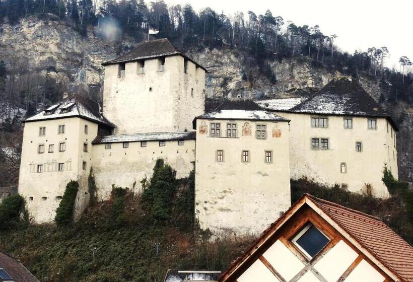 غرفة كلاسيكية رباعية, Hecht