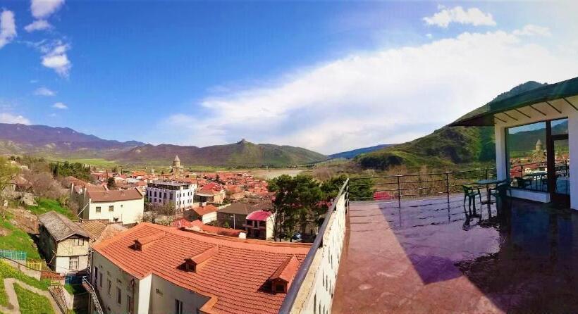 标准间带露台, White House Mtskheta