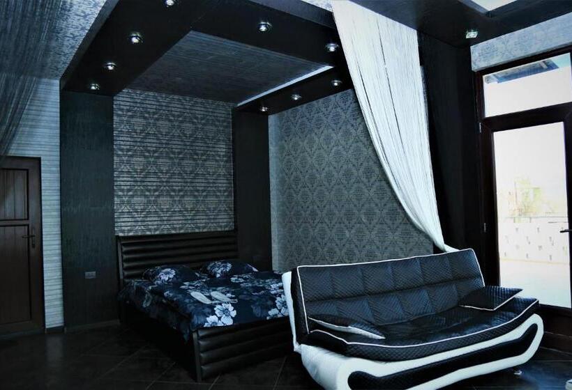 اتاق استاندارد با تراس, White House Mtskheta