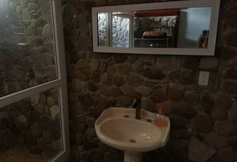 Economy Studio, The Nixon's Bay Side Mangrove Inn