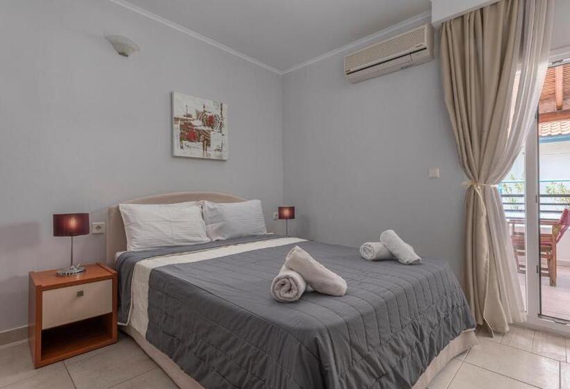 דירת חדר, Adonis