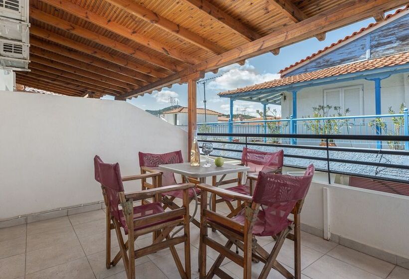 דירת חדר, Adonis