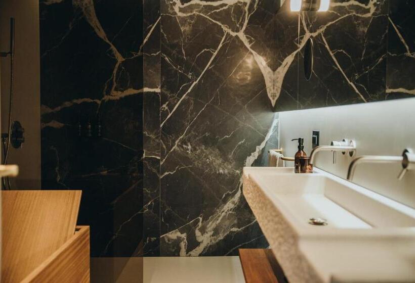 סוויטה משפחתית 2 חדרי שינה, Maslina Resort