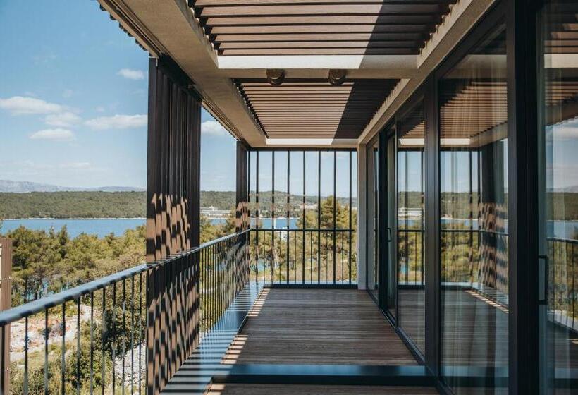 סוויטה משפחתית 2 חדרי שינה, Maslina Resort