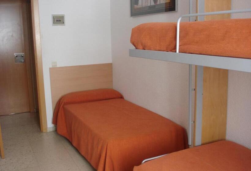 스탠다드 트리플 룸, Albergue Inturjoven Sierra Nevada   Hostel