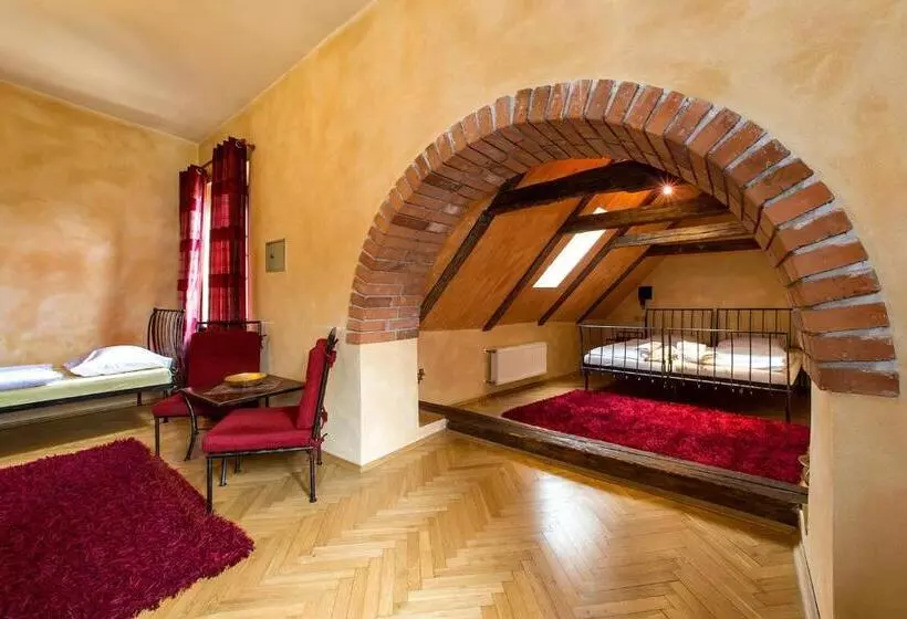 اتاق استاندارد سه نفره, Arcadie Hotel & Apartments