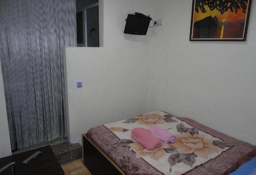 Номер Стандарт Индивидуальный Совместная Ванная, Central Station Hostel Barcelona