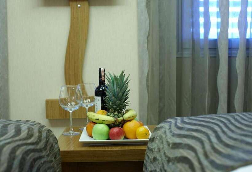 スイート, Dovsotel