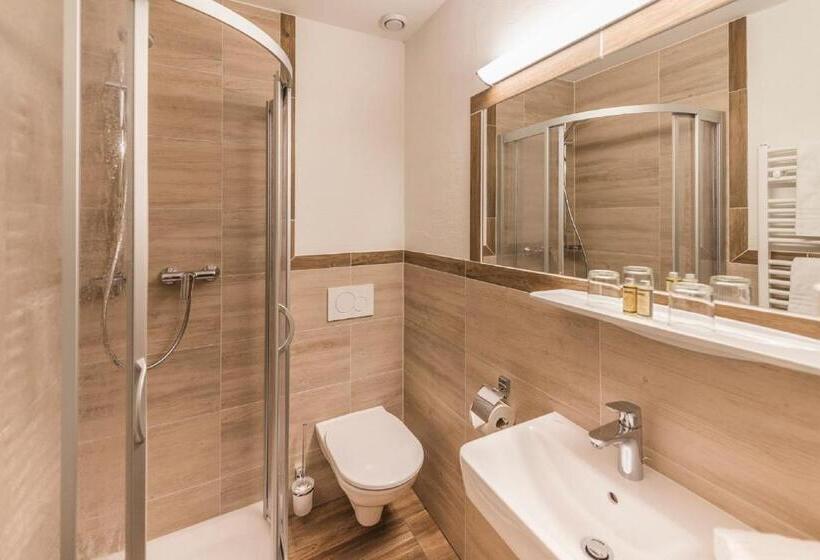 اتاق راحتی, Garni Wieshof