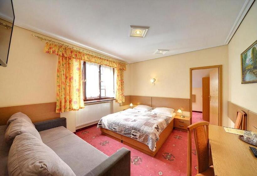 标准工作室, Gościniec Nad Potokiem