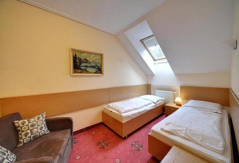 标准工作室, Gościniec Nad Potokiem