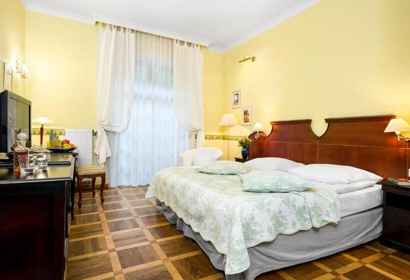 スタンダードルーム, Maltański