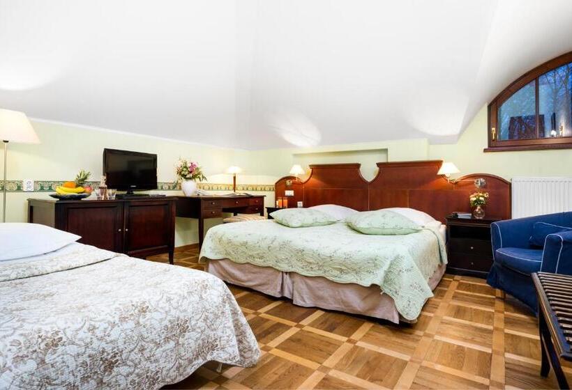 スーペリアールーム, Maltański