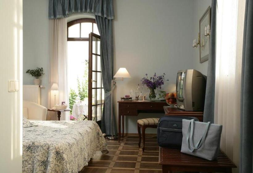 スーペリアールーム, Maltański