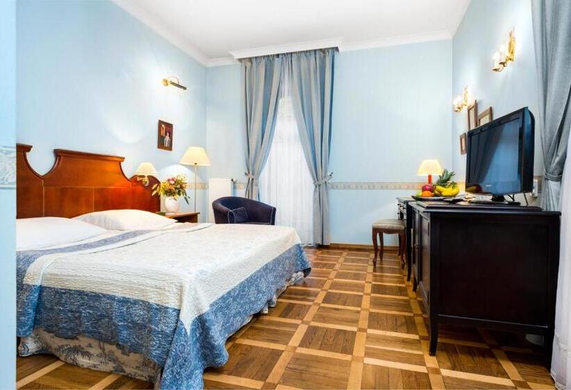 スーペリアールーム, Maltański