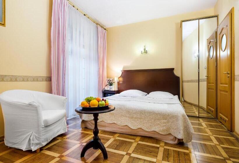 シングルデラックスルーム, Maltański