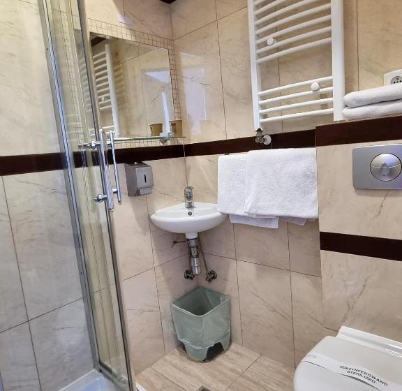 标准单人间, Orbita