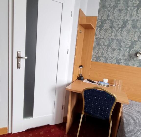 标准单人间, Orbita