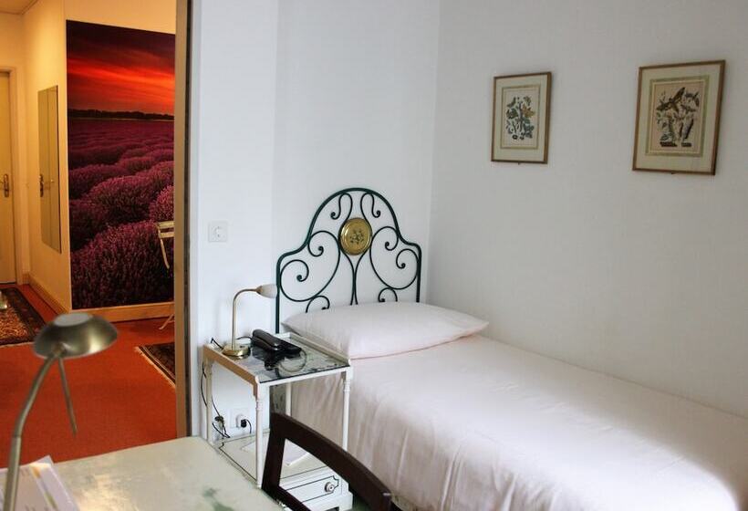 غرفة قياسية فردية, Piccolo