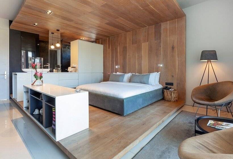 クラシックルーム, Pod Camps Bay