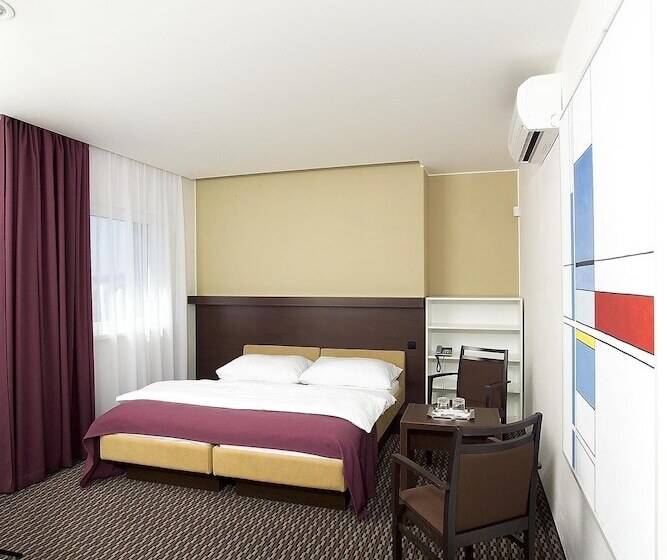 비즈니스룸, Rottal