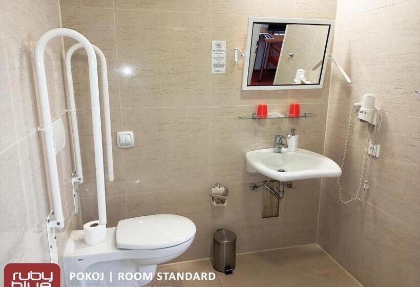 חדר סטנדרט, Ruby Blue