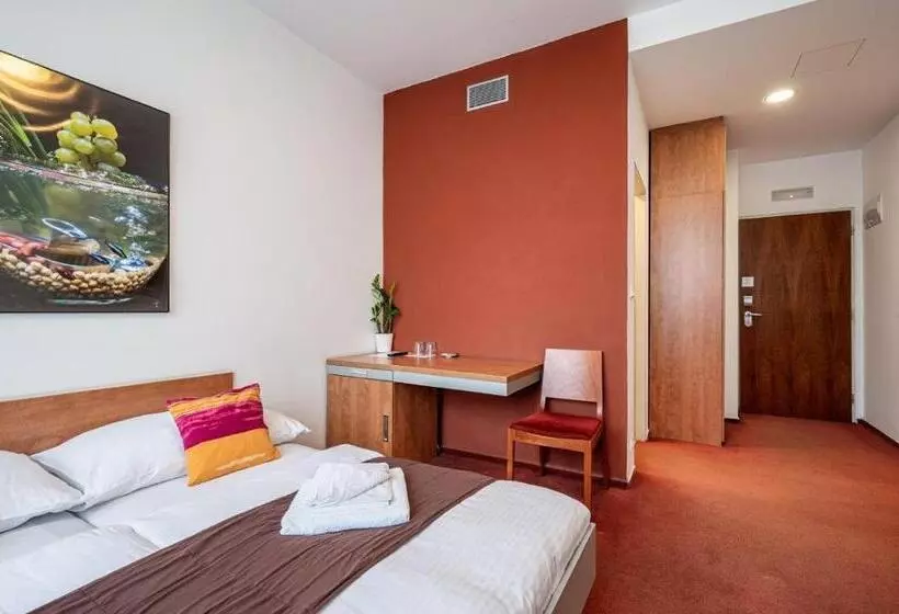 Habitació Estàndard, Ruby Blue