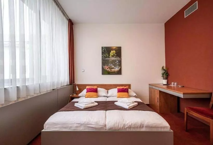 Habitació Estàndard, Ruby Blue