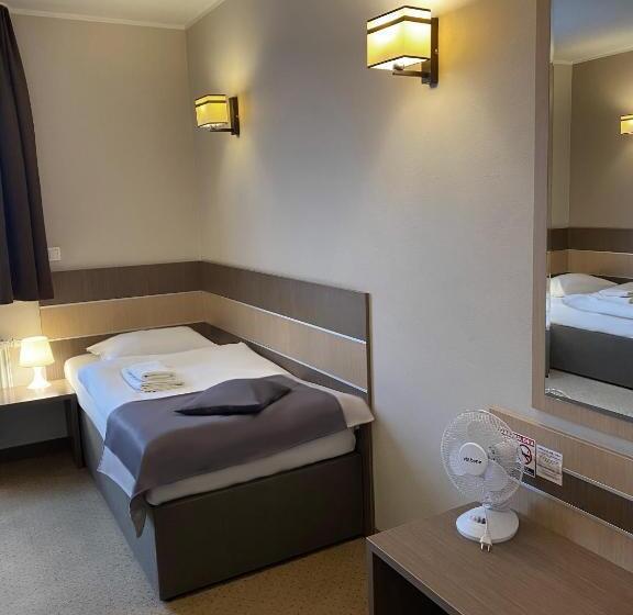 Номер Стандарт, Sleep Wrocław
