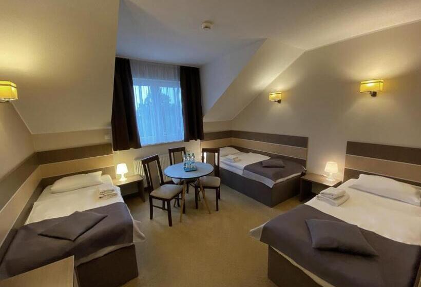 Номер Стандарт Трехместный, Sleep Wrocław