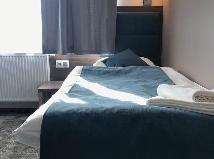 컴포트 싱글 룸, Sleep Wrocław