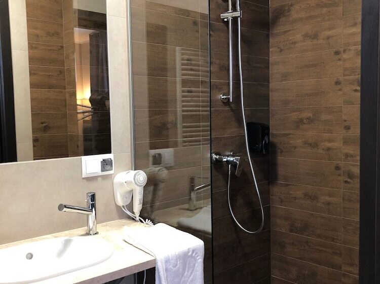 Трехместный Номер Комфорт, Sleep Wrocław
