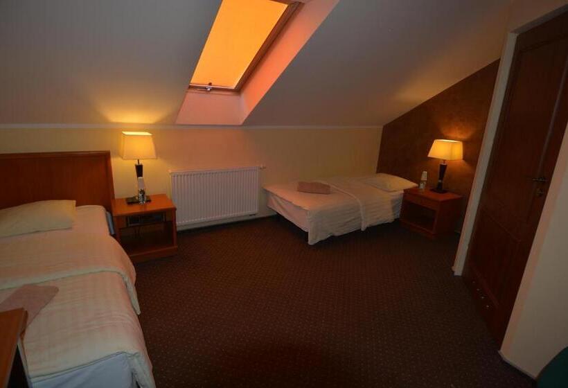 스탠다드 룸, Stawisko Klaudyn